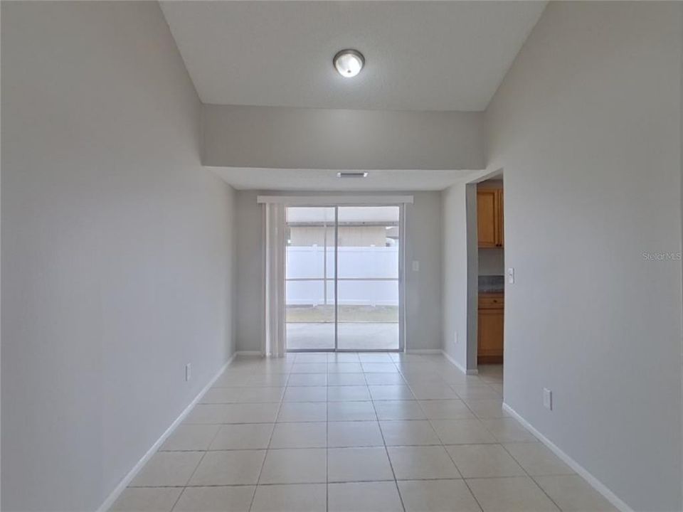 For Rent: $2,229 (3 beds, 2 baths, 1196 Square Feet)