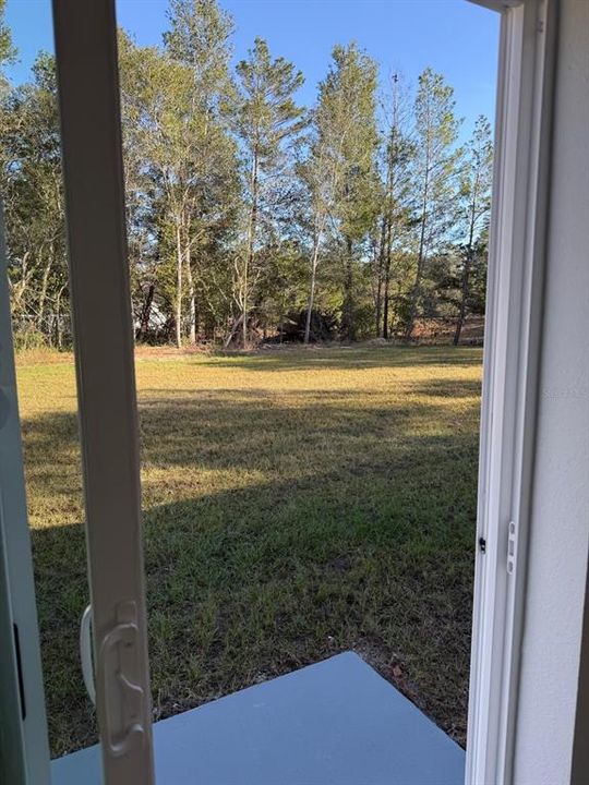 Activo con contrato: $282,000 (4 camas, 2 baños, 1774 Pies cuadrados)