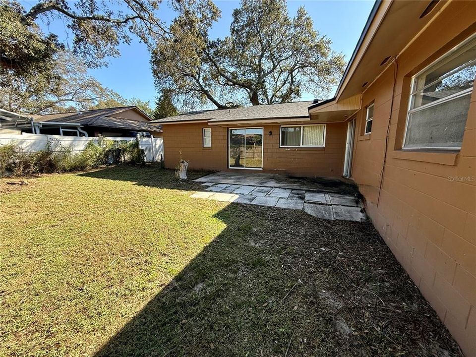 На продажу: $315,000 (4 спален, 2 ванн, 1482 Квадратных фут)