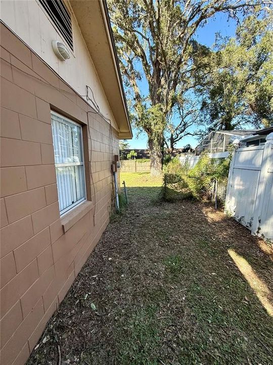 На продажу: $315,000 (4 спален, 2 ванн, 1482 Квадратных фут)