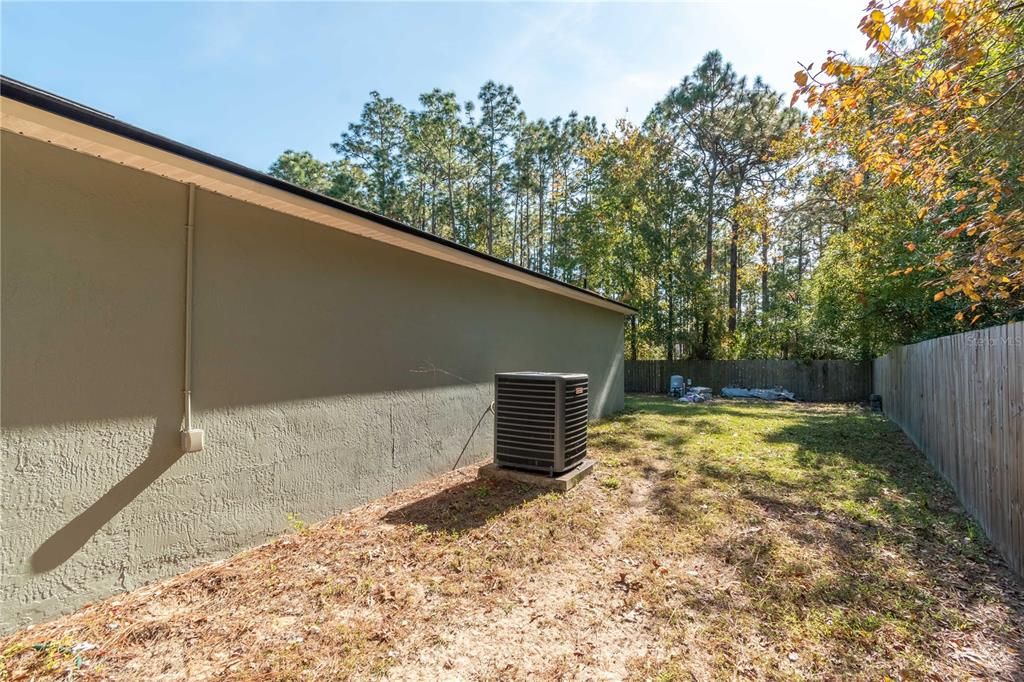 For Sale: $274,999 (3 beds, 2 baths, 2020 Square Feet)