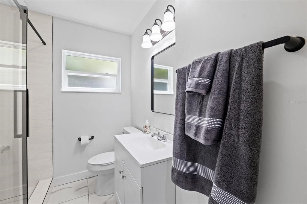 For Sale: $420,000 (3 beds, 1 baths, 1275 Square Feet)