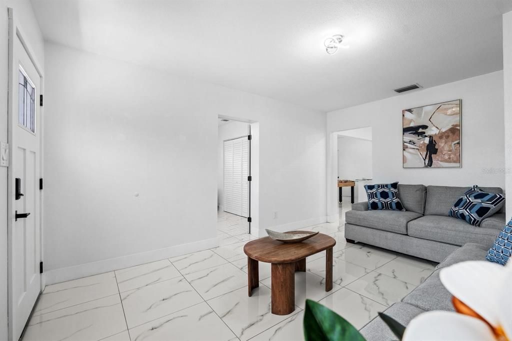 For Sale: $420,000 (3 beds, 1 baths, 1275 Square Feet)