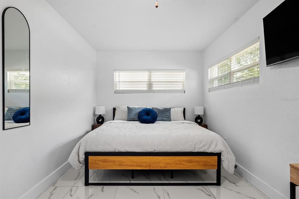 For Sale: $420,000 (3 beds, 1 baths, 1275 Square Feet)