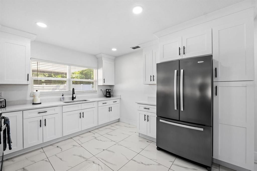 For Sale: $420,000 (3 beds, 1 baths, 1275 Square Feet)