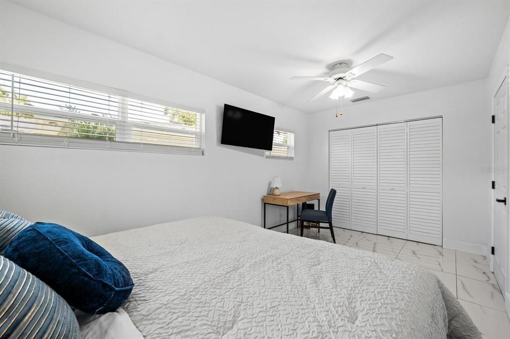 For Sale: $420,000 (3 beds, 1 baths, 1275 Square Feet)