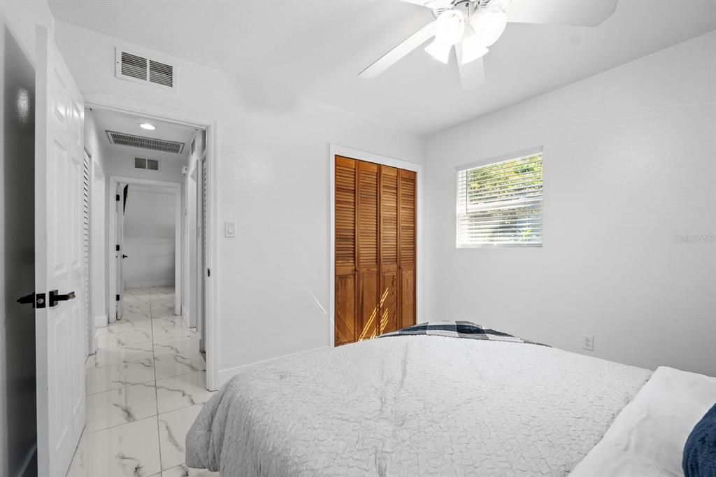 For Sale: $420,000 (3 beds, 1 baths, 1275 Square Feet)