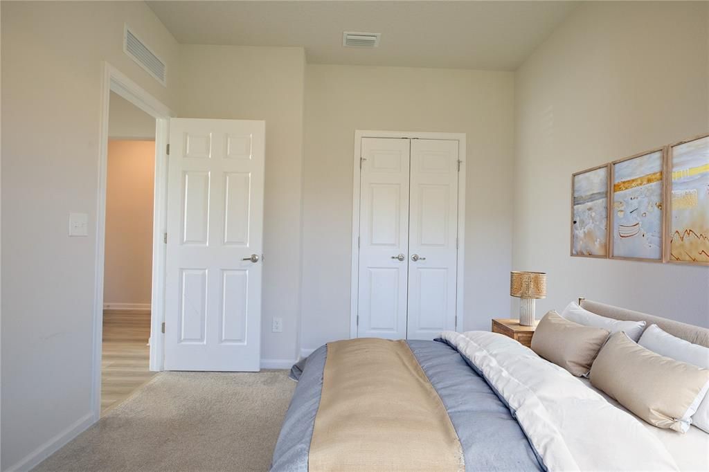 На продажу: $349,900 (3 спален, 2 ванн, 1574 Квадратных фут)