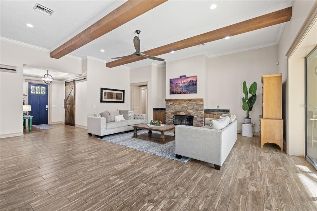 待售: $1,400,000 (5 贝兹, 4 浴室, 4100 平方英尺)