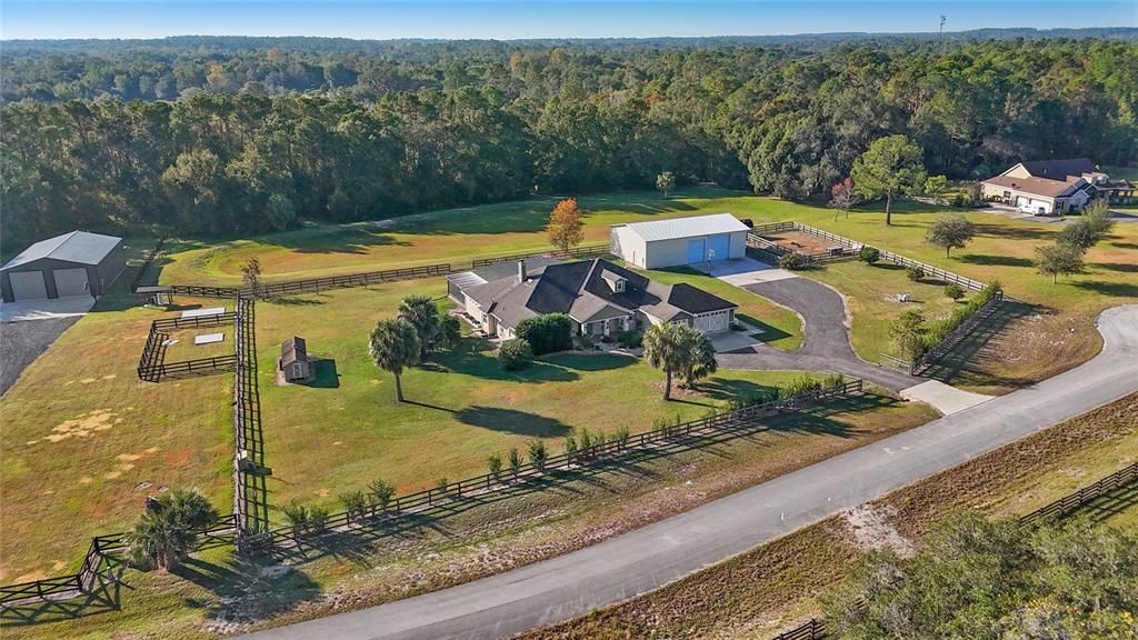 待售: $1,400,000 (5 贝兹, 4 浴室, 4100 平方英尺)