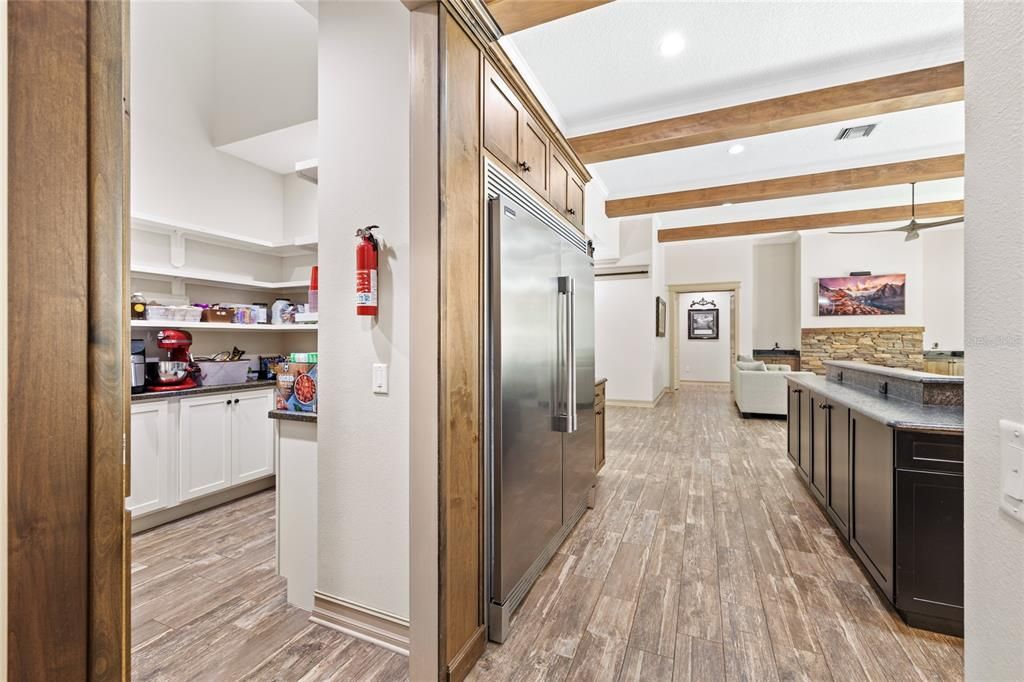 待售: $1,400,000 (5 贝兹, 4 浴室, 4100 平方英尺)