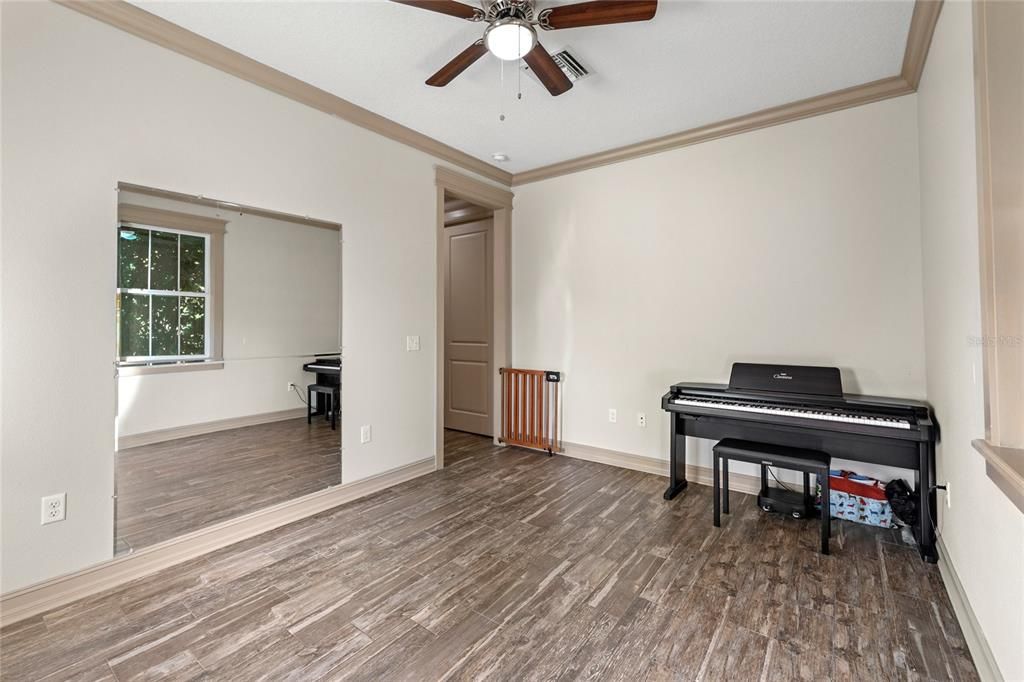 待售: $1,400,000 (5 贝兹, 4 浴室, 4100 平方英尺)