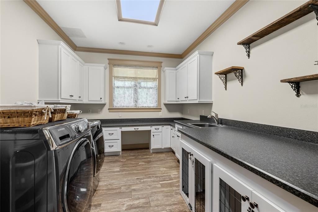 待售: $1,400,000 (5 贝兹, 4 浴室, 4100 平方英尺)