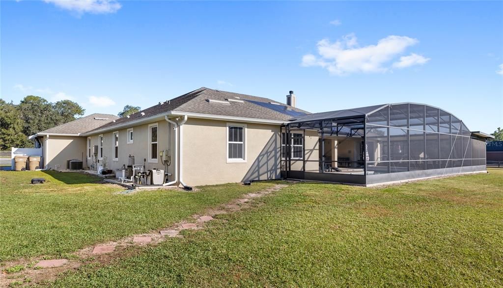 待售: $1,400,000 (5 贝兹, 4 浴室, 4100 平方英尺)