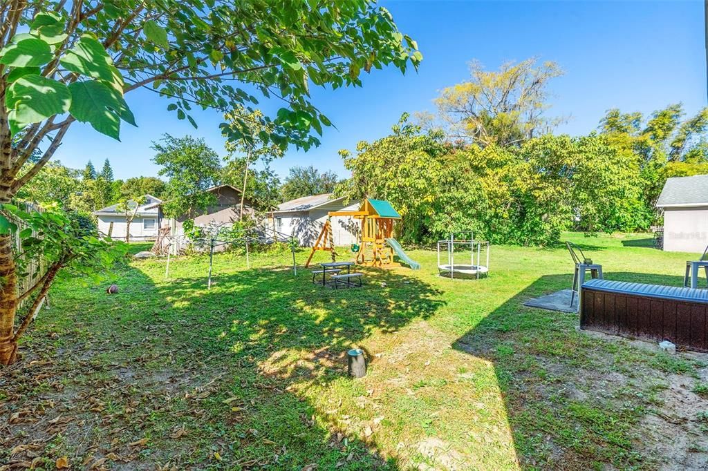 For Sale: $429,900 (4 beds, 2 baths, 1349 Square Feet)