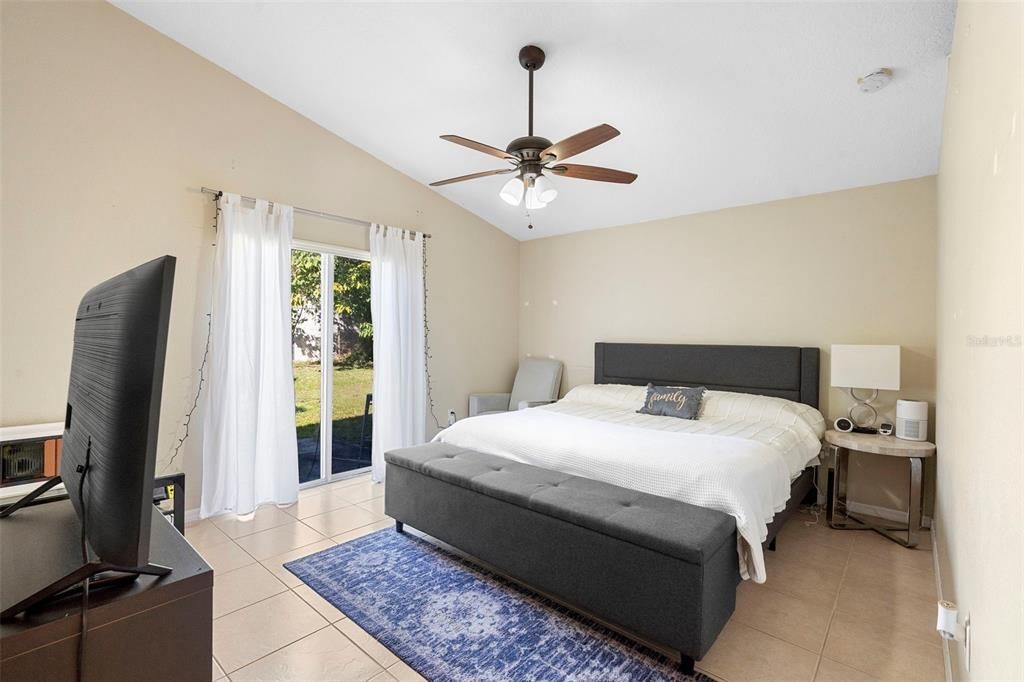 For Sale: $429,900 (4 beds, 2 baths, 1349 Square Feet)