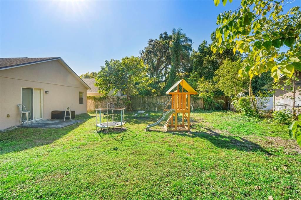 For Sale: $429,900 (4 beds, 2 baths, 1349 Square Feet)