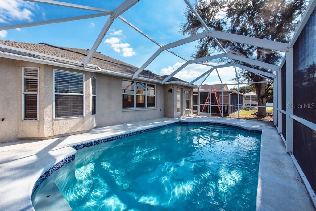 For Sale: $375,000 (3 beds, 2 baths, 1867 Square Feet)