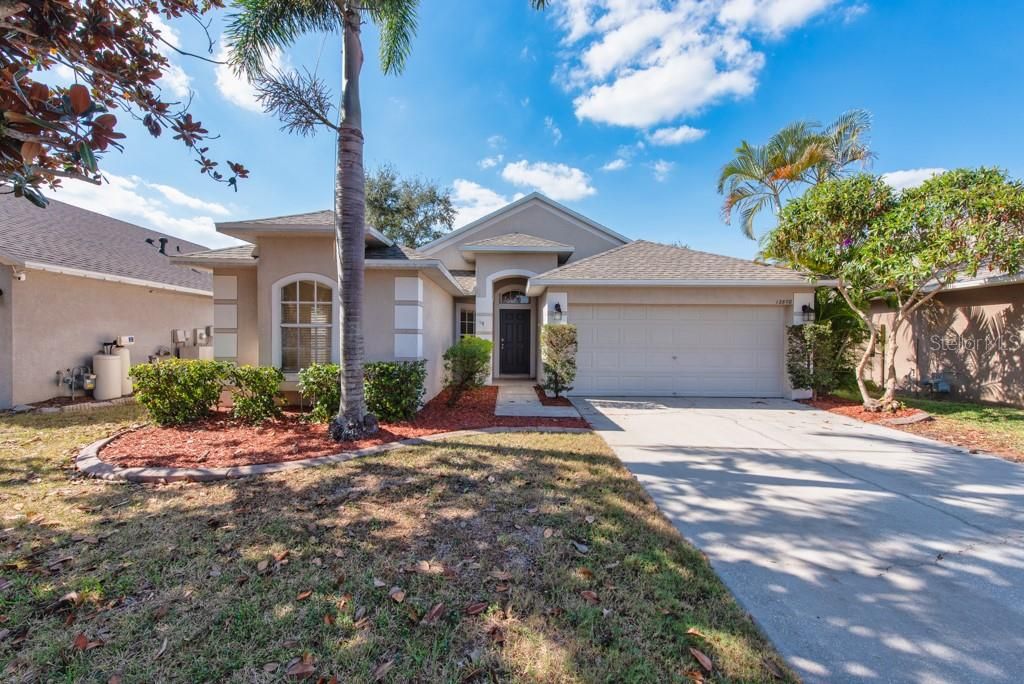 For Sale: $375,000 (3 beds, 2 baths, 1867 Square Feet)