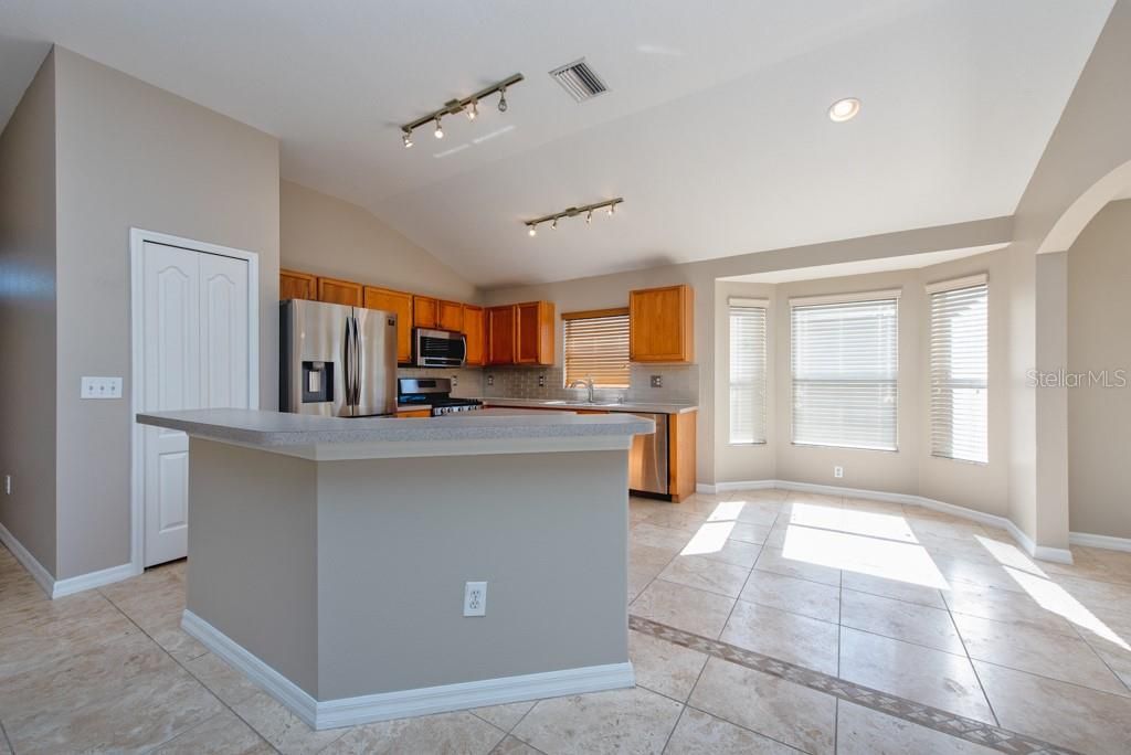 For Sale: $375,000 (3 beds, 2 baths, 1867 Square Feet)