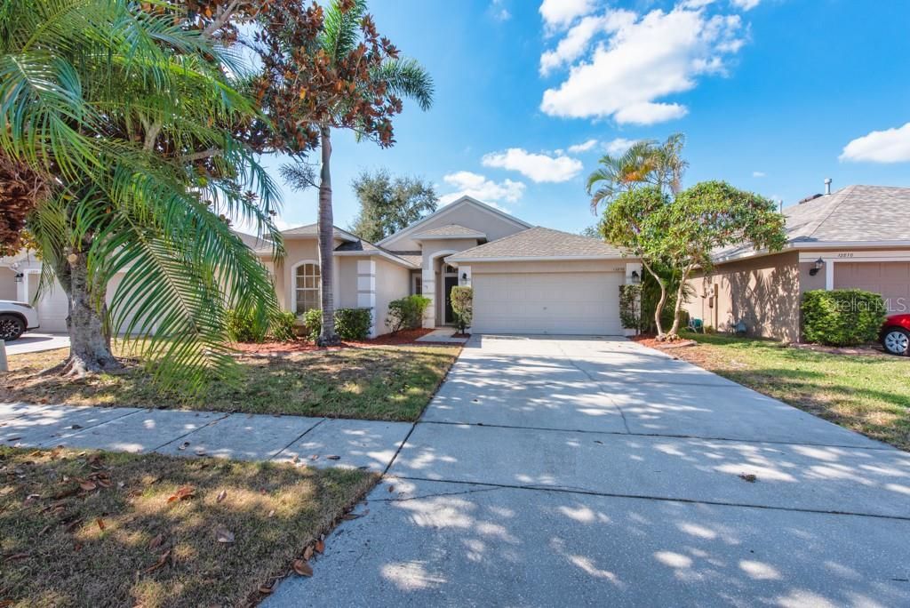 For Sale: $375,000 (3 beds, 2 baths, 1867 Square Feet)