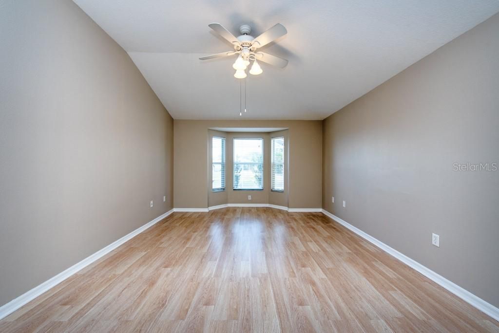 For Sale: $375,000 (3 beds, 2 baths, 1867 Square Feet)