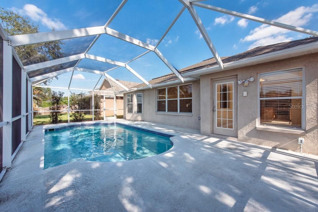 For Sale: $375,000 (3 beds, 2 baths, 1867 Square Feet)