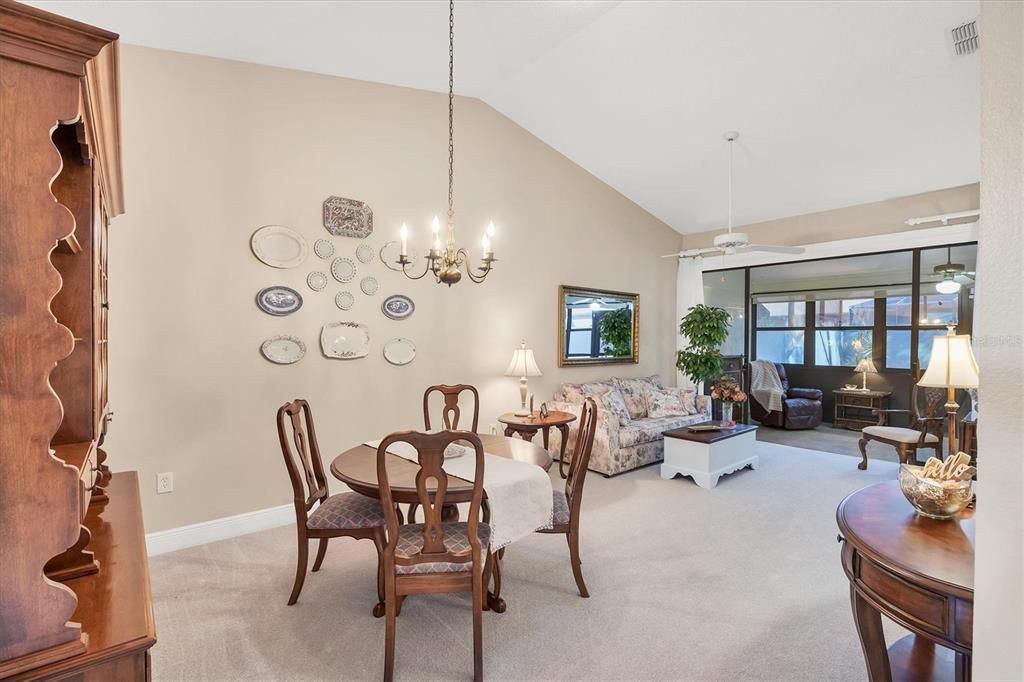 Active With Contract: $254,900 (2 beds, 2 baths, 1127 Square Feet)