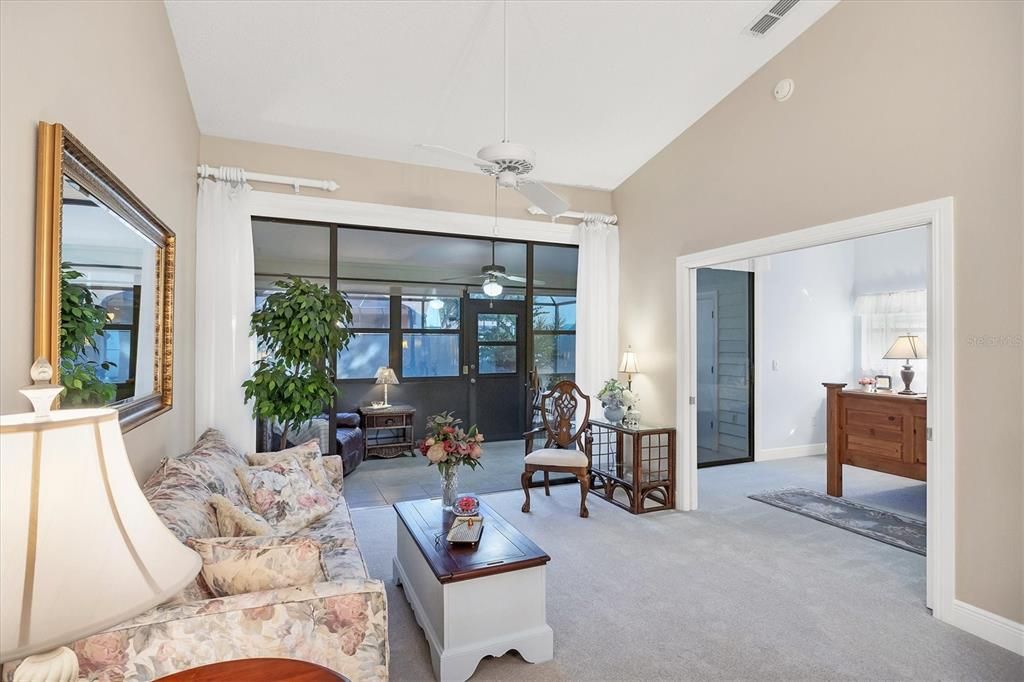 Active With Contract: $254,900 (2 beds, 2 baths, 1127 Square Feet)