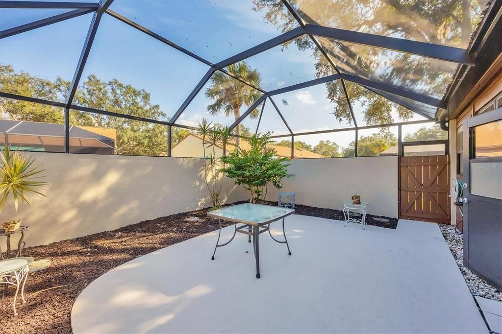 Active With Contract: $254,900 (2 beds, 2 baths, 1127 Square Feet)