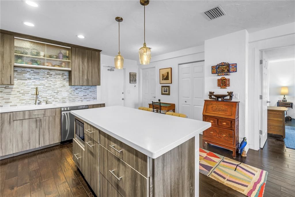 待售: $419,900 (3 贝兹, 2 浴室, 1550 平方英尺)