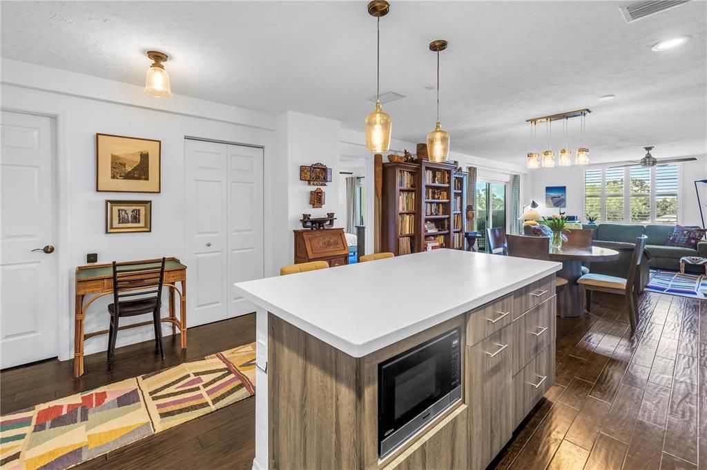 待售: $419,900 (3 贝兹, 2 浴室, 1550 平方英尺)