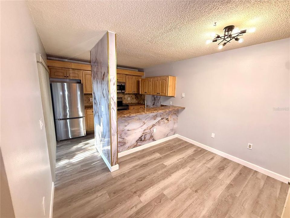 出租: $1,850 (2 贝兹, 2 浴室, 1344 平方英尺)