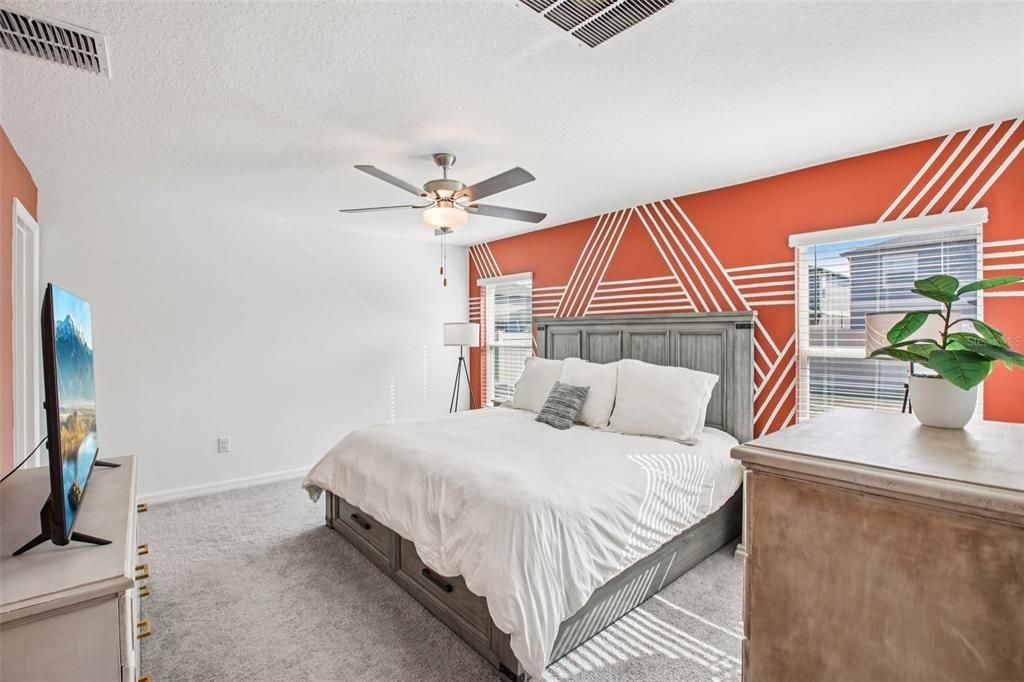 En Venta: $390,000 (4 camas, 2 baños, 1810 Pies cuadrados)