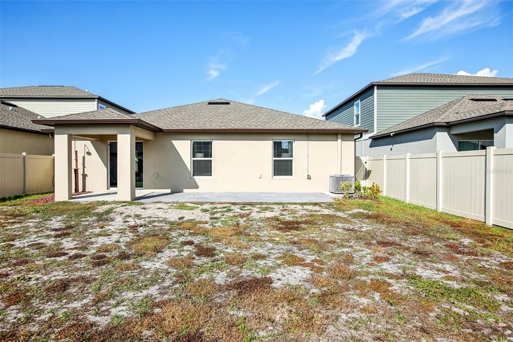 En Venta: $390,000 (4 camas, 2 baños, 1810 Pies cuadrados)