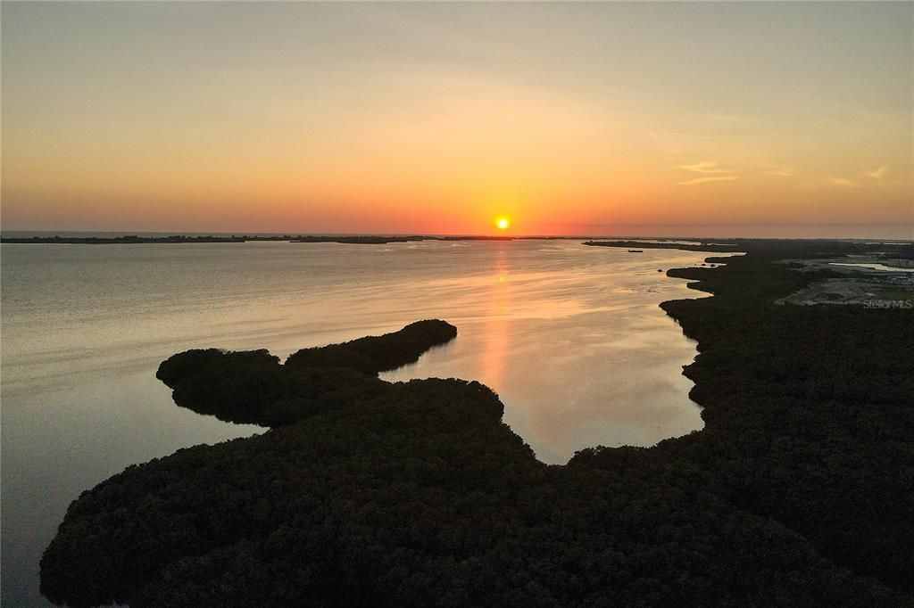 For Sale: $3,750,000 (6 beds, 5 baths, 5855 Square Feet)