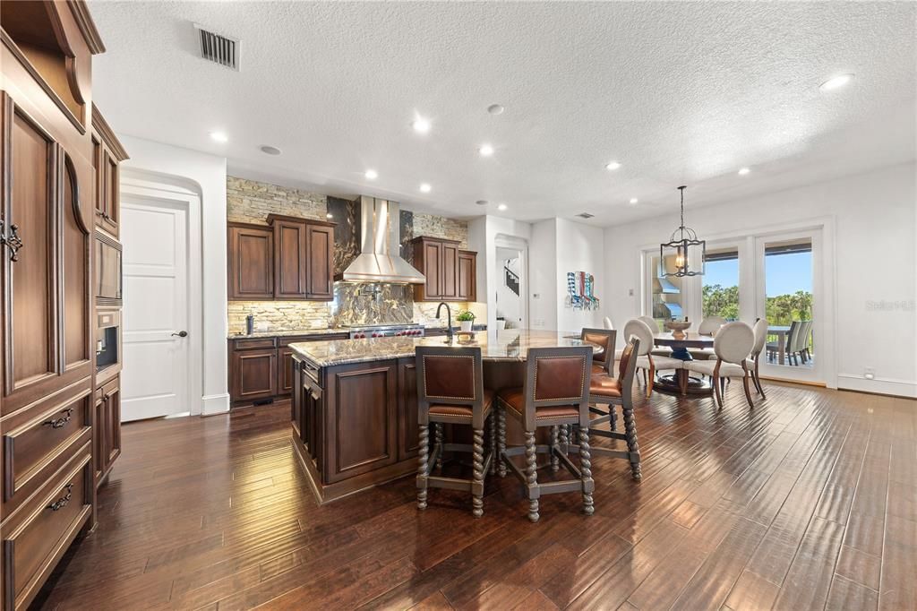 For Sale: $3,750,000 (6 beds, 5 baths, 5855 Square Feet)