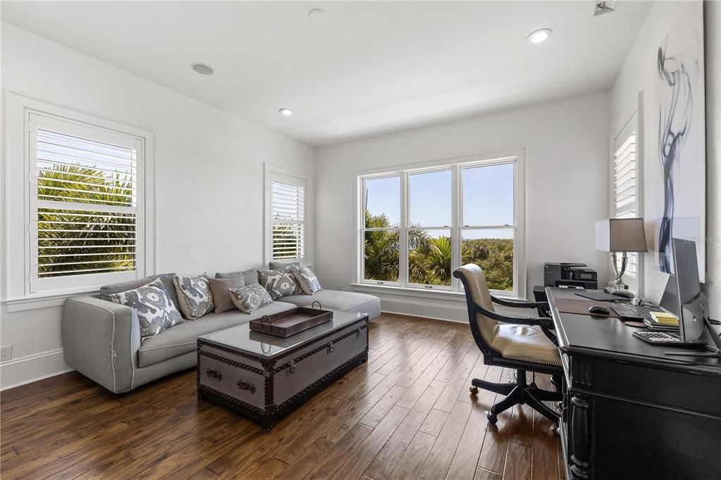 For Sale: $3,750,000 (6 beds, 5 baths, 5855 Square Feet)