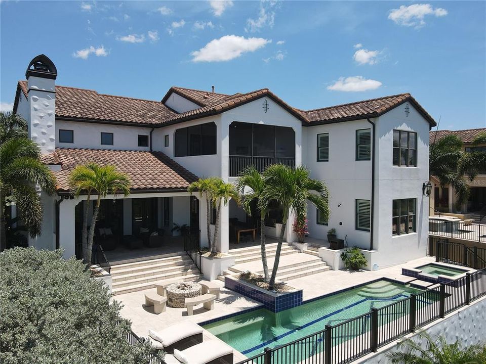 For Sale: $3,750,000 (6 beds, 5 baths, 5855 Square Feet)