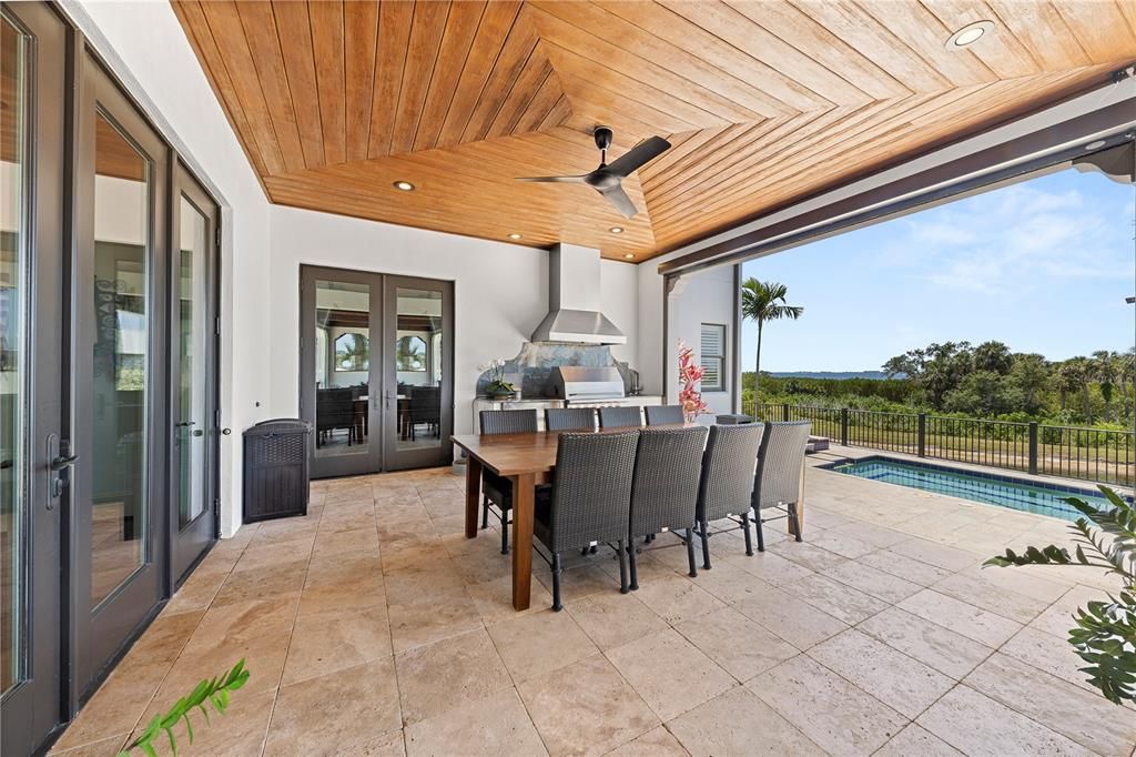 For Sale: $3,750,000 (6 beds, 5 baths, 5855 Square Feet)