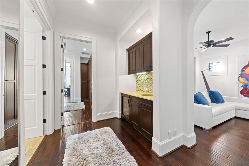 For Sale: $3,750,000 (6 beds, 5 baths, 5855 Square Feet)