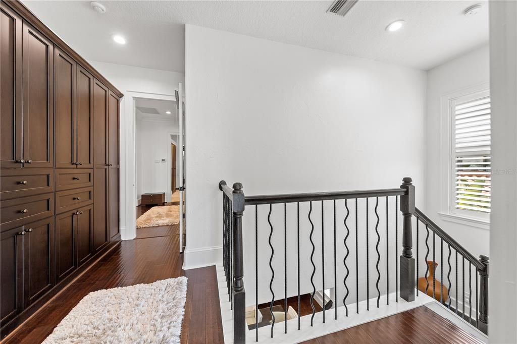 For Sale: $3,750,000 (6 beds, 5 baths, 5855 Square Feet)