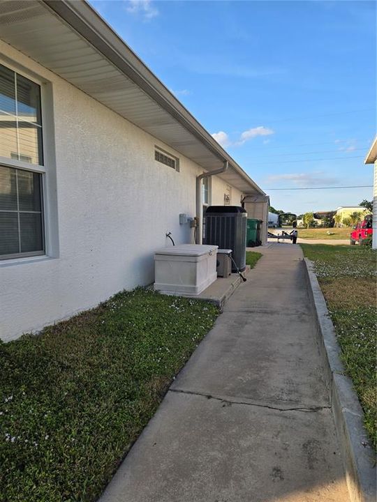 For Sale: $495,000 (3 beds, 2 baths, 1894 Square Feet)