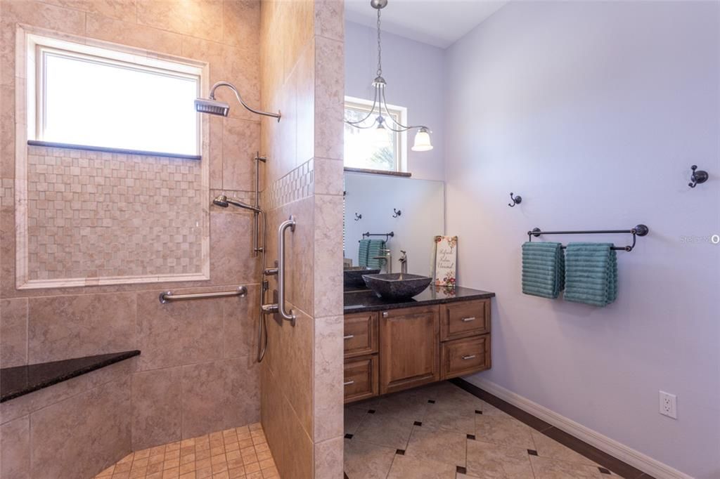 待售: $999,000 (3 贝兹, 3 浴室, 2093 平方英尺)