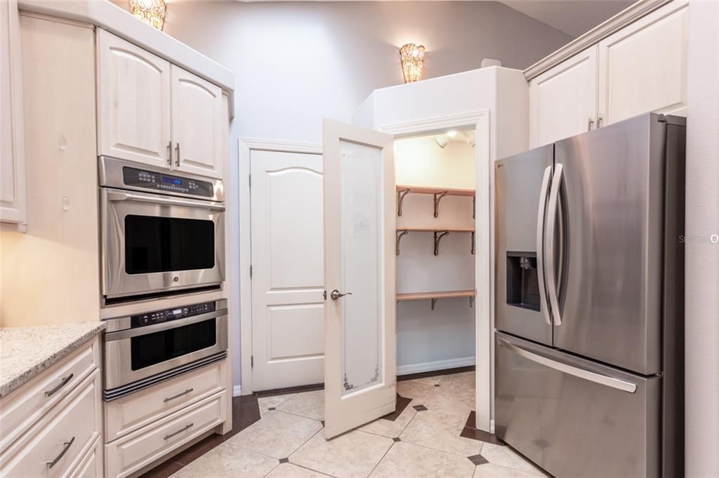 待售: $999,000 (3 贝兹, 3 浴室, 2093 平方英尺)