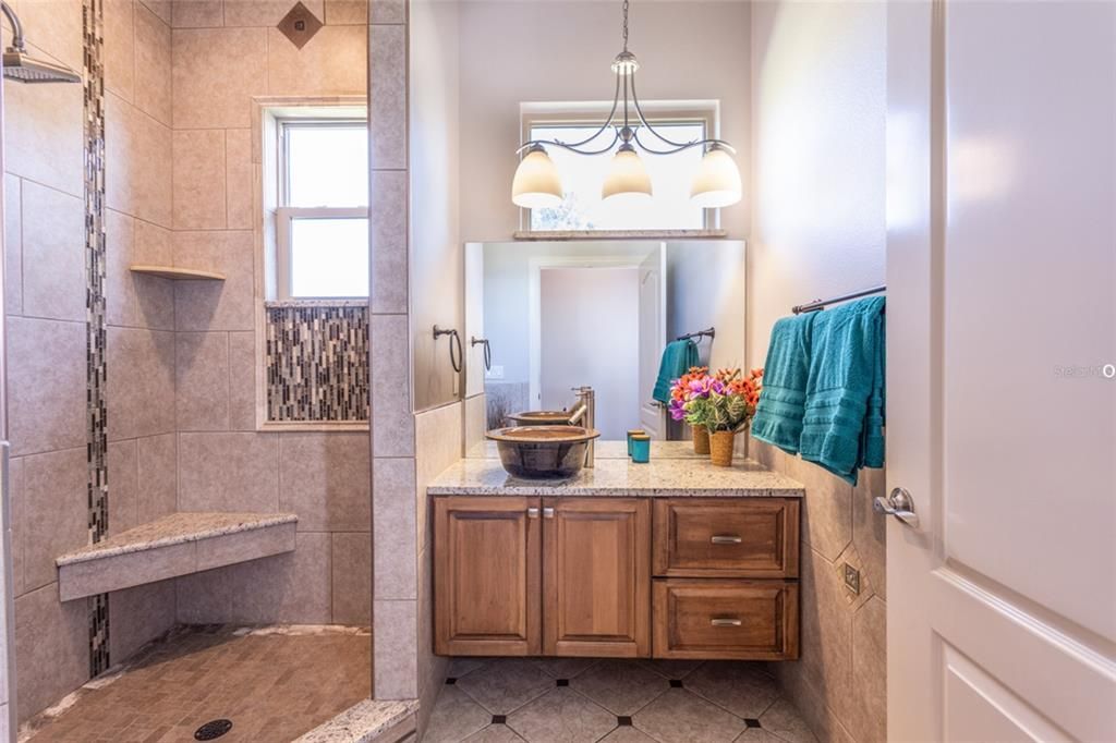 待售: $999,000 (3 贝兹, 3 浴室, 2093 平方英尺)