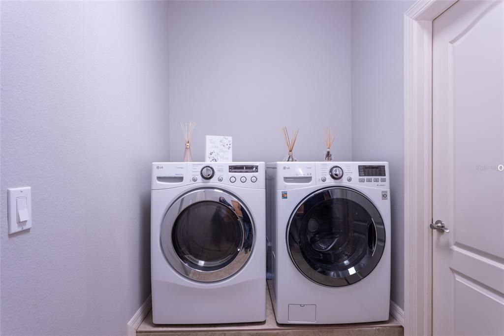 待售: $999,000 (3 贝兹, 3 浴室, 2093 平方英尺)