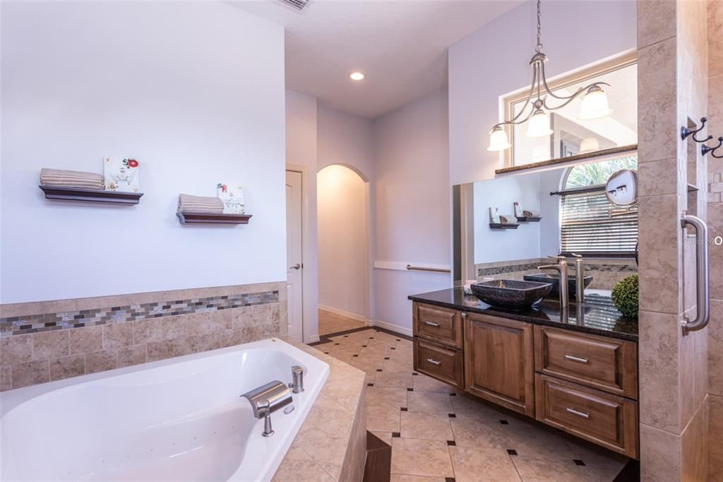 待售: $999,000 (3 贝兹, 3 浴室, 2093 平方英尺)