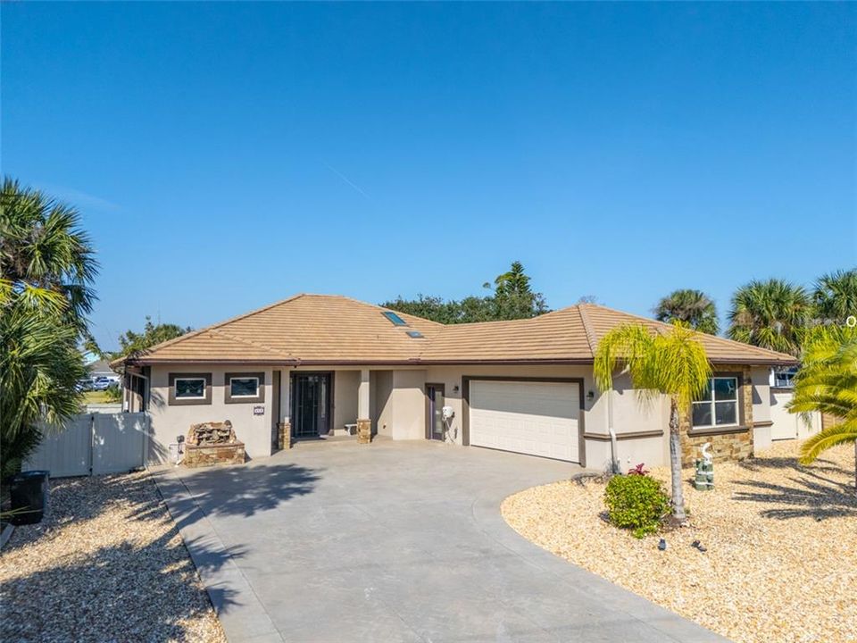 待售: $999,000 (3 贝兹, 3 浴室, 2093 平方英尺)