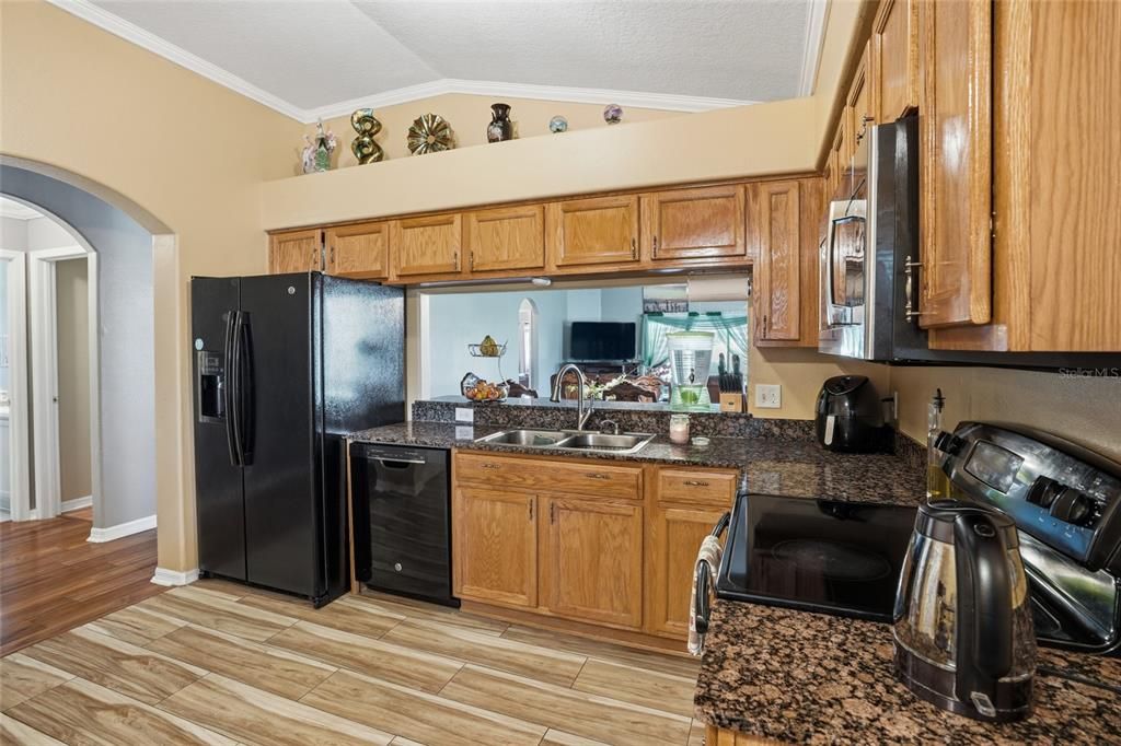 For Sale: $385,000 (4 beds, 2 baths, 1860 Square Feet)